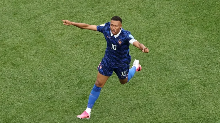 Kylian Mbappe bersinar taklukkan irak
